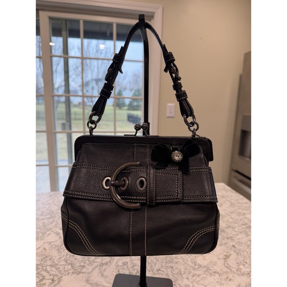 Coach Handbags - Coach Hampton Frame Bag Black Leather Kiss Lock Satchel Vintage 8A12 C05S-8A12